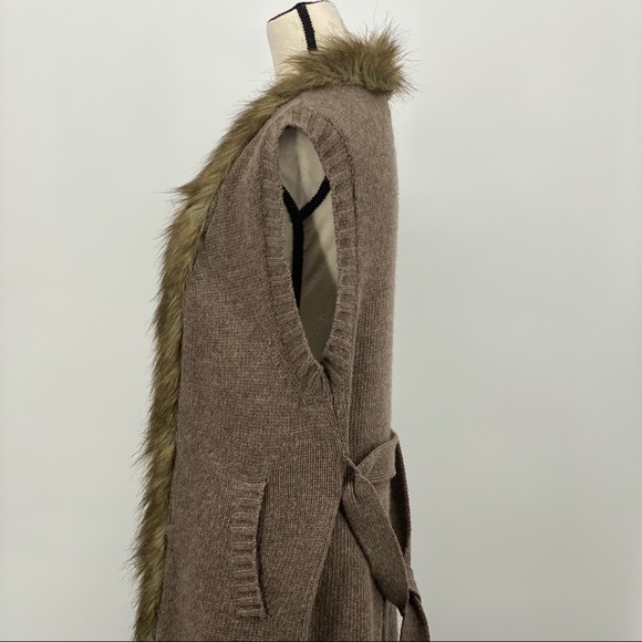 THEME Faux Fur Collar Open Front Vest Size Small - Picture 6 of 9